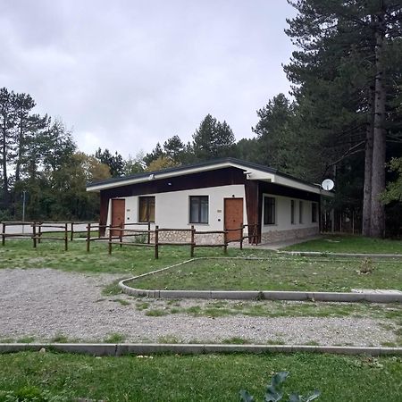 Chalet Lago Taverna  Eksteriør billede